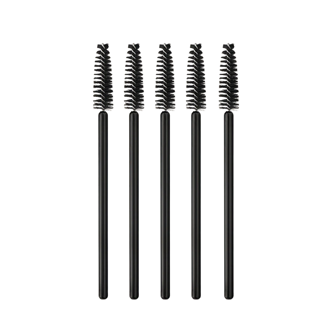 Disposable lash and brow brushes with soft bristles, ideal for maintaining perfectly styled lashes and brows.